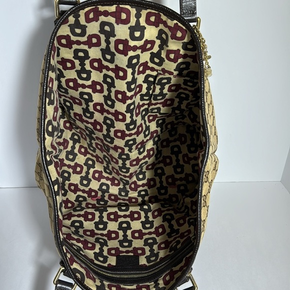 GUCCI WEB TOTE W BAG CHARM - Picture 8 of 14